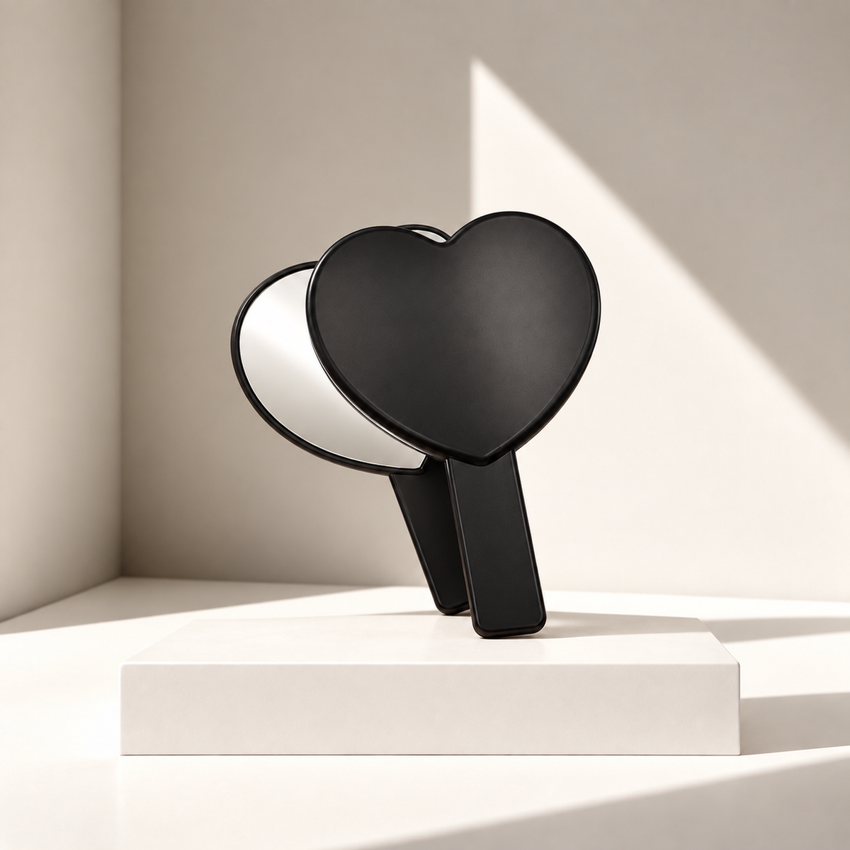 HEART SHAPE MIRROR